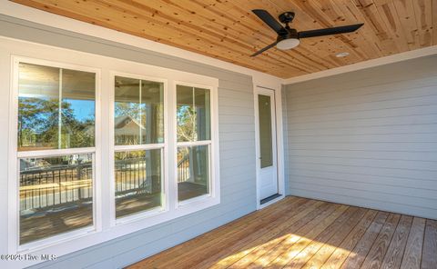 A home in Oak Island