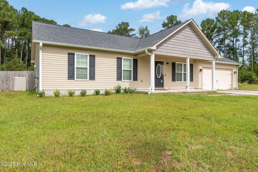 Photo of 117 Quail Hollow Drive, Jacksonville, NC 28540 (MLS # 100534720)