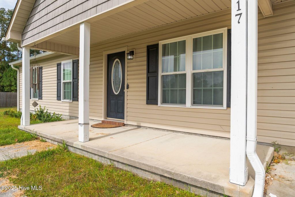 Photo of 117 Quail Hollow Drive, Jacksonville, NC 28540 (MLS # 100534720)