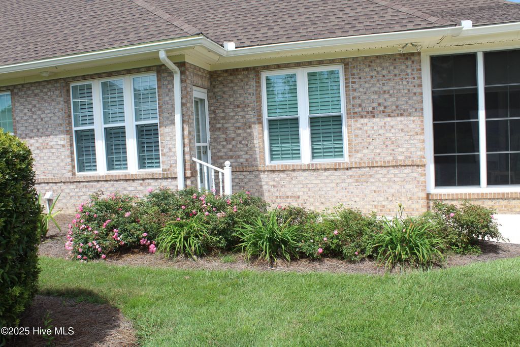 Photo of 6932 Rosebury Court SW, Ocean Isle Beach, NC 28469 (MLS # 100529015)
