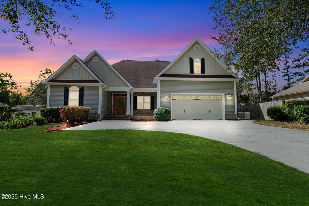 Photo of 501 Bannermans Mill Road, Richlands, NC 28574 (MLS # 100532491)
