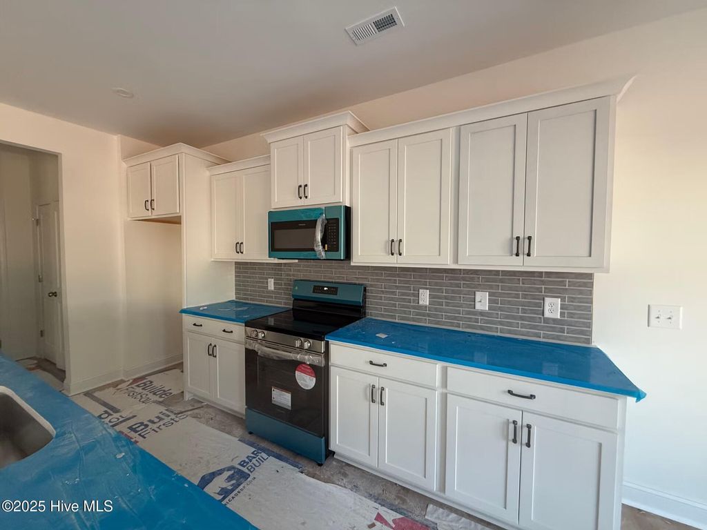 Photo of 724 Blue Bird Drive, Vass, NC 28394 (MLS # 100531122)