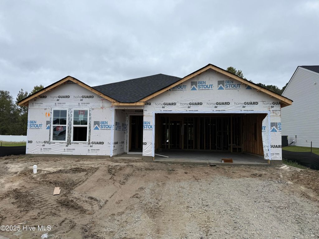 Photo of 63 W Emily Gardens Drive, Selma, NC 27576 (MLS # 100537467)