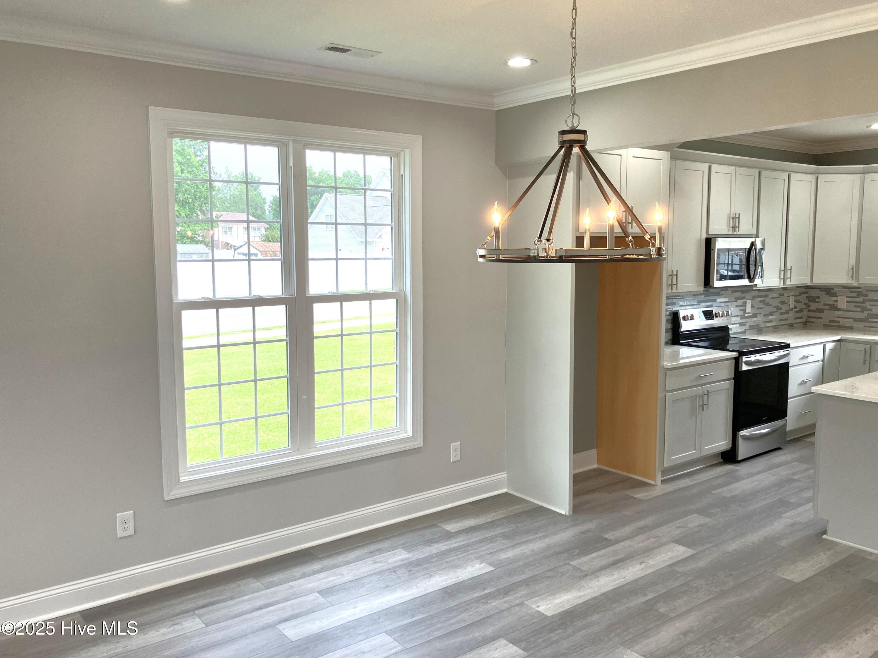 401 King Richard Court