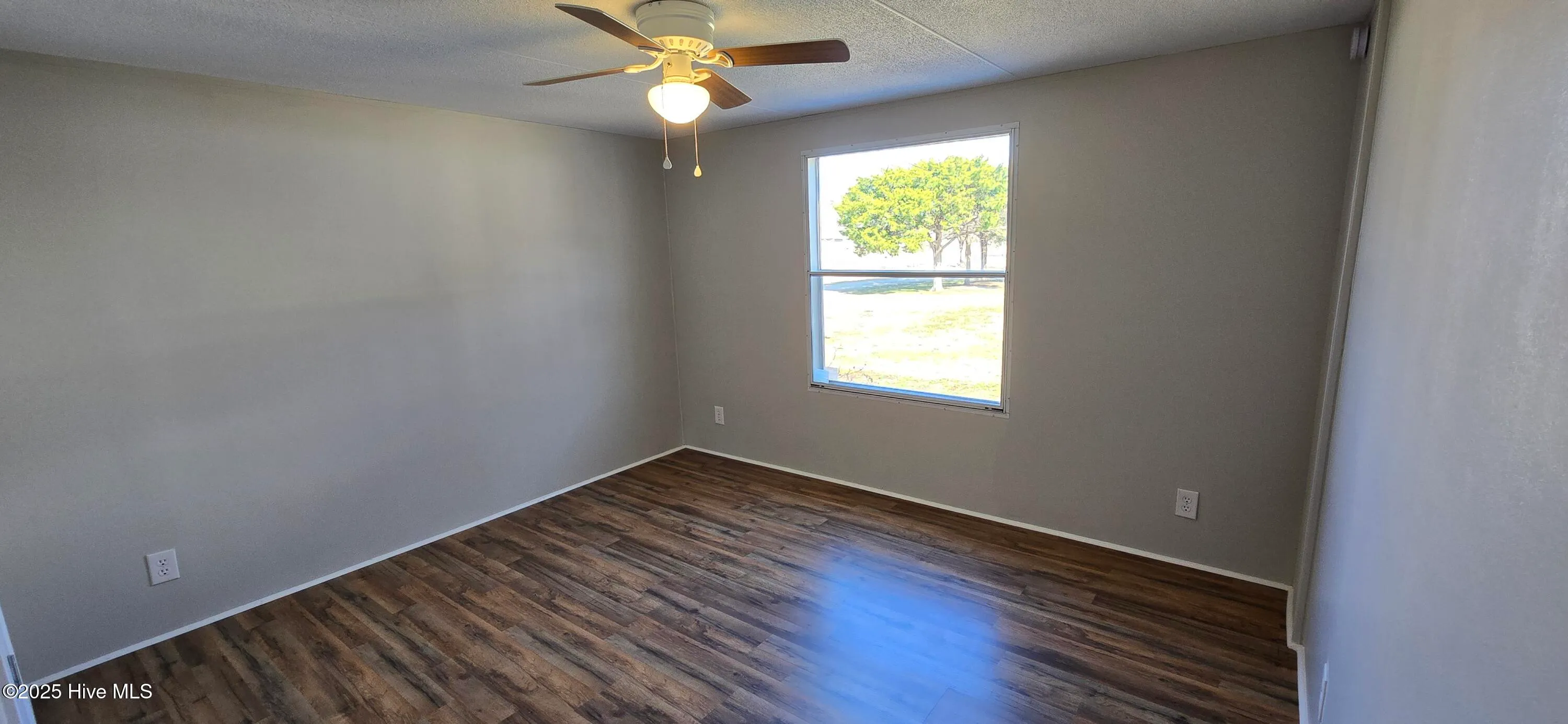 Greenville, North Carolina 27834, United States, 3 Bedrooms Bedrooms, ,2 BathroomsBathrooms,Residential,Pending,77742