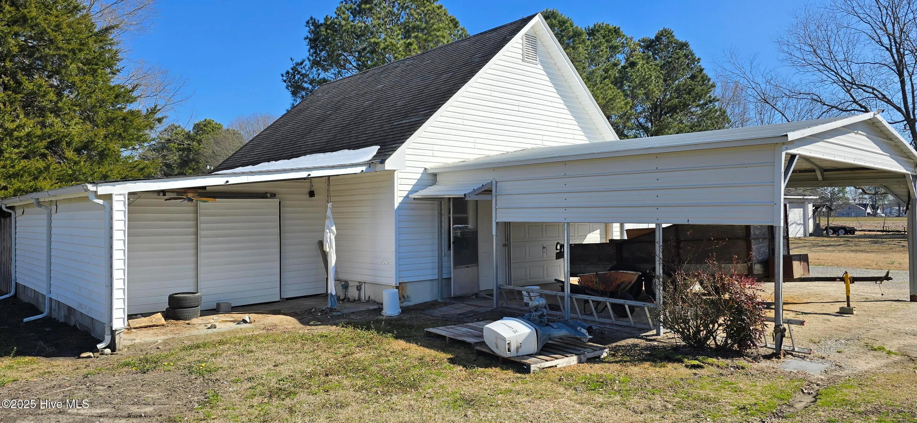 Greenville, North Carolina 27834, United States, 3 Bedrooms Bedrooms, ,2 BathroomsBathrooms,Residential,Pending,77742