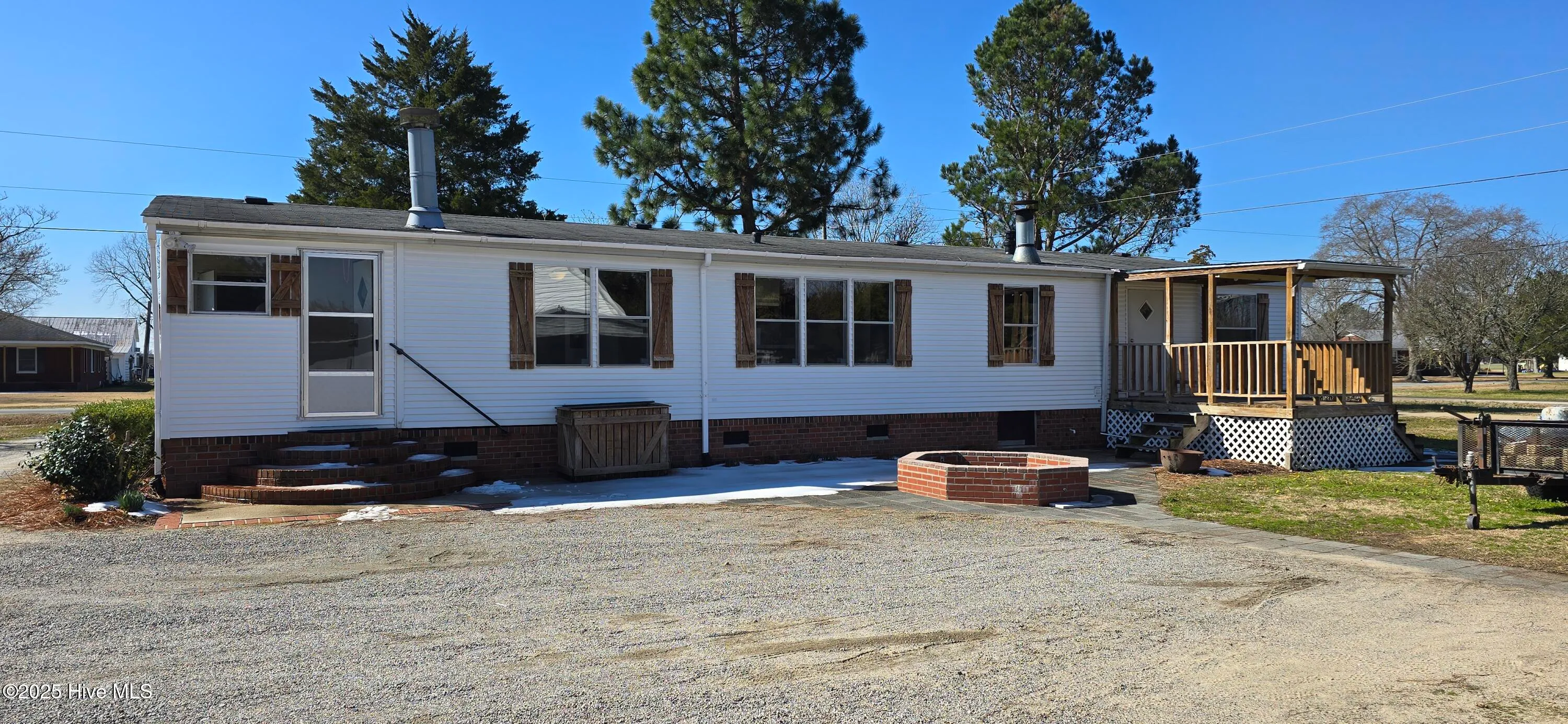 Greenville, North Carolina 27834, United States, 3 Bedrooms Bedrooms, ,2 BathroomsBathrooms,Residential,Pending,77742