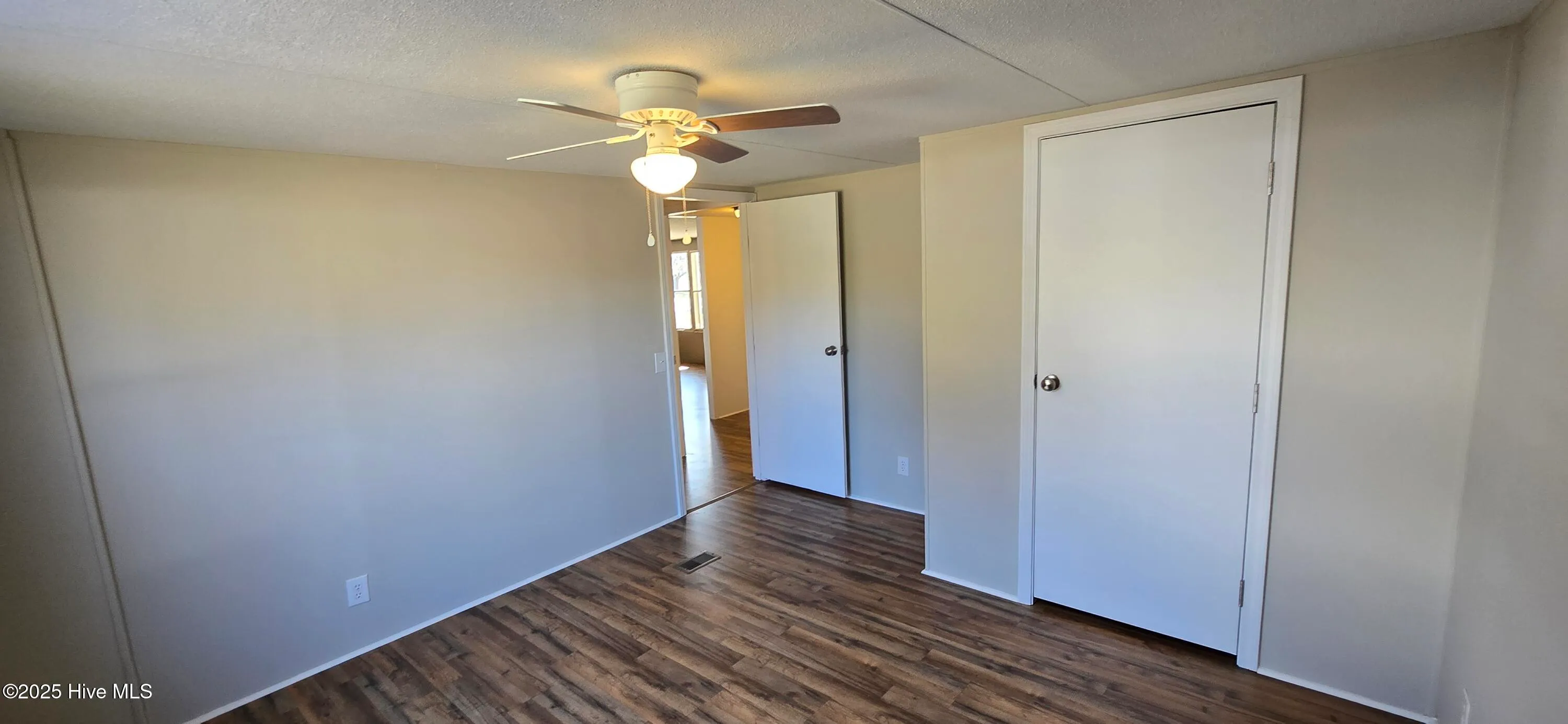 Greenville, North Carolina 27834, United States, 3 Bedrooms Bedrooms, ,2 BathroomsBathrooms,Residential,Pending,77742