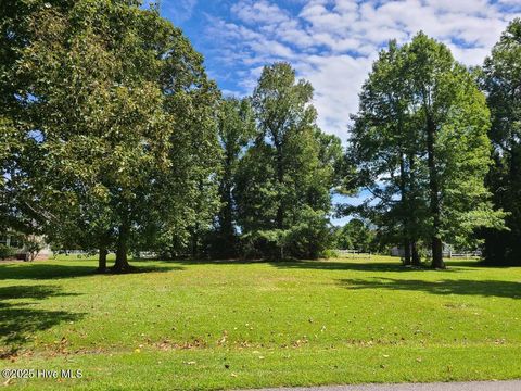 Photo of 11 Oakmont Drive, Hampstead, NC 28443 (MLS # 100531419)