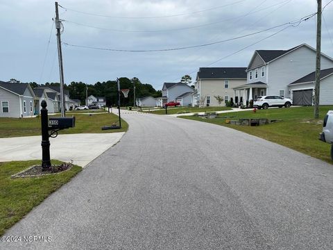 A home in Hubert