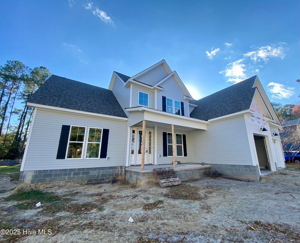 Photo of 698 White Oak Crossing, Swansboro, NC 28584 (MLS # 100516022)