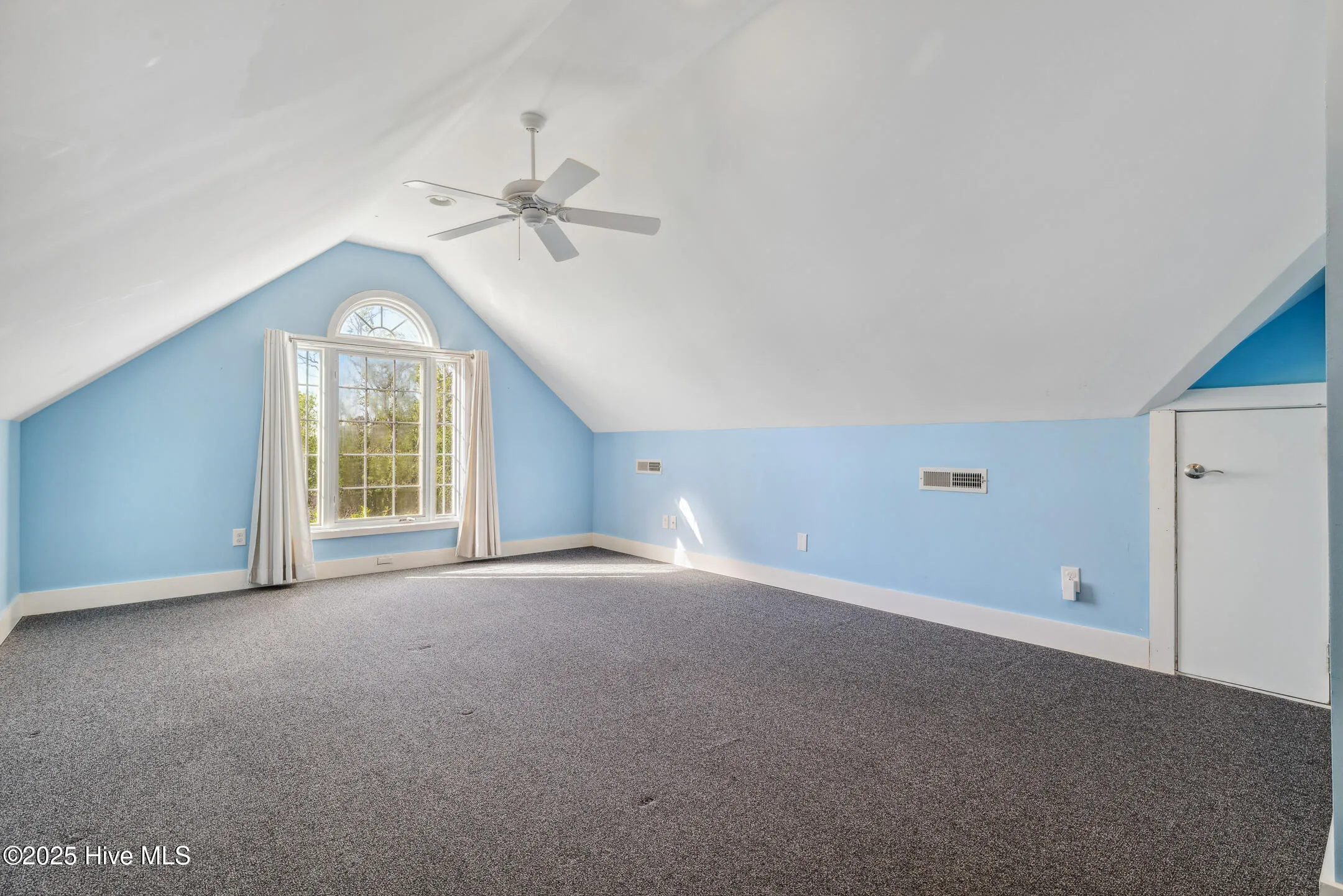 Leland, North Carolina 28451, United States, 4 Bedrooms Bedrooms, ,3 BathroomsBathrooms,Residential,Active,98336