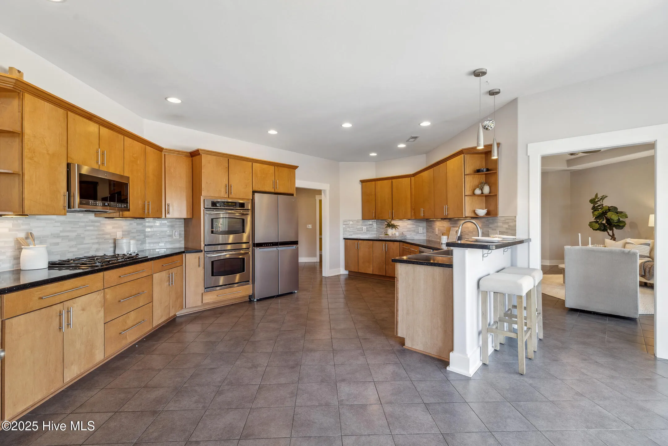 Leland, North Carolina 28451, United States, 4 Bedrooms Bedrooms, ,3 BathroomsBathrooms,Residential,Active,98336