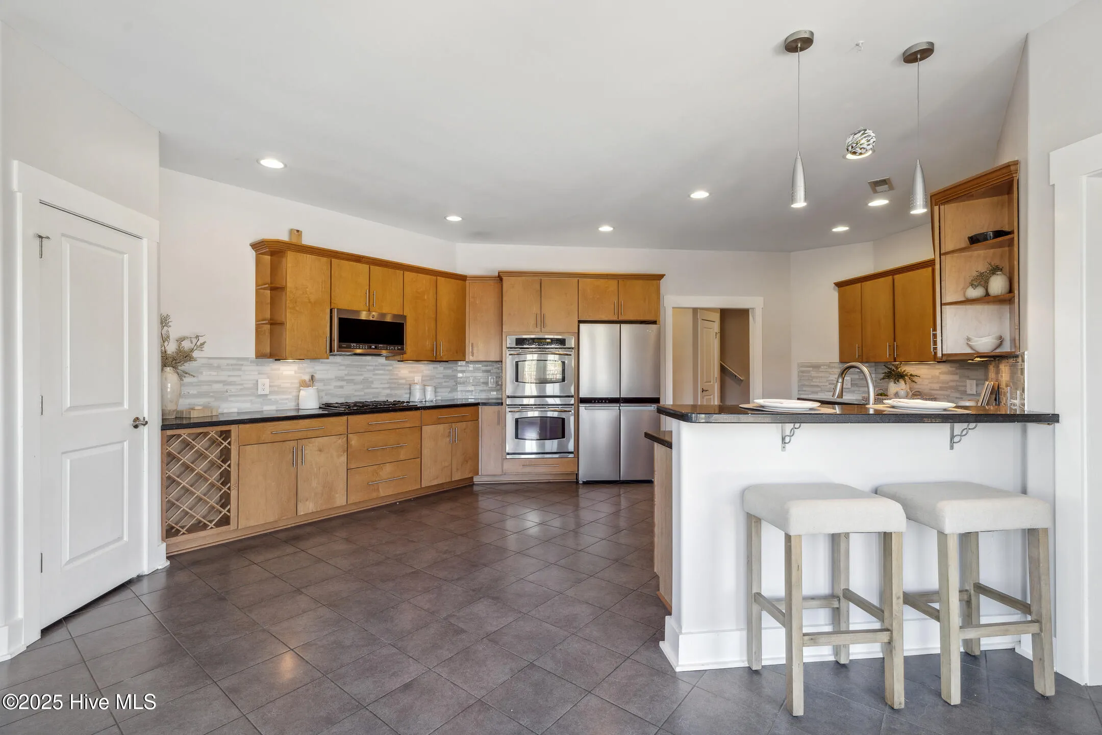 Leland, North Carolina 28451, United States, 4 Bedrooms Bedrooms, ,3 BathroomsBathrooms,Residential,Active,98336