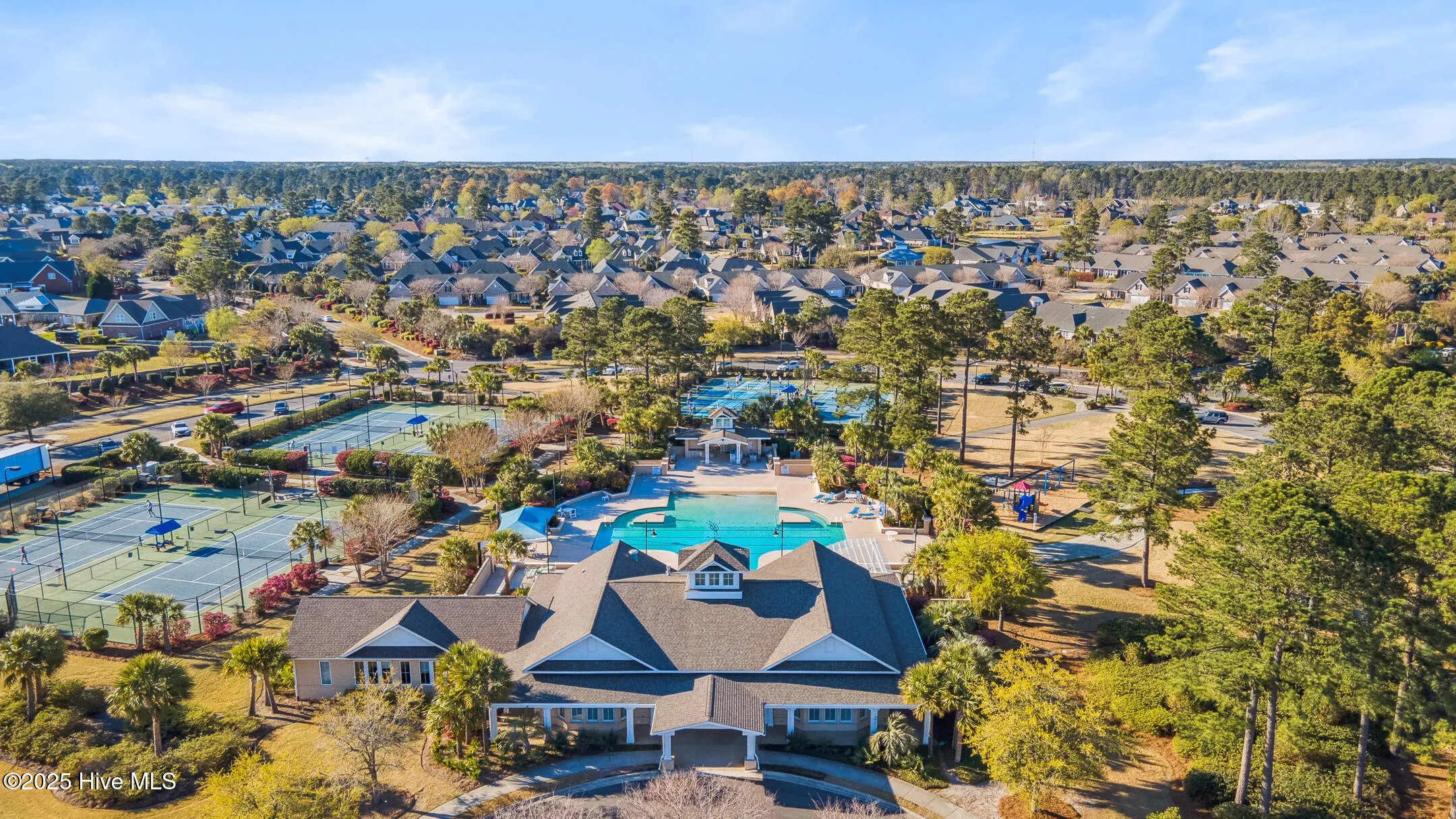 Leland, North Carolina 28451, United States, 4 Bedrooms Bedrooms, ,3 BathroomsBathrooms,Residential,Active,98336