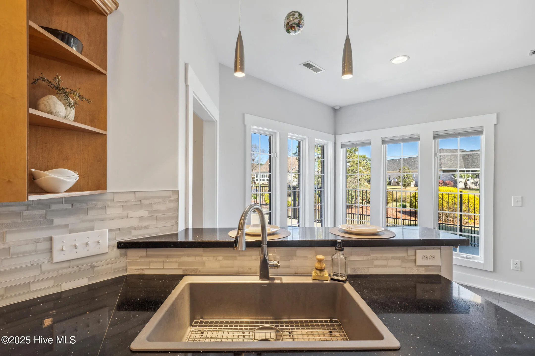 Leland, North Carolina 28451, United States, 4 Bedrooms Bedrooms, ,3 BathroomsBathrooms,Residential,Active,98336