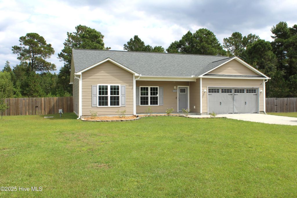 Photo of 107 Lilac Lane, Richlands, NC 28574 (MLS # 100540513)
