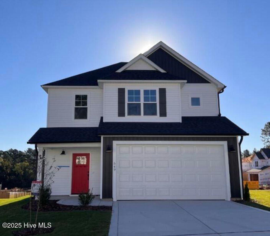 Photo of 549 Burgundy Drive, Southern Pines, NC 28387 (MLS # 100538346)
