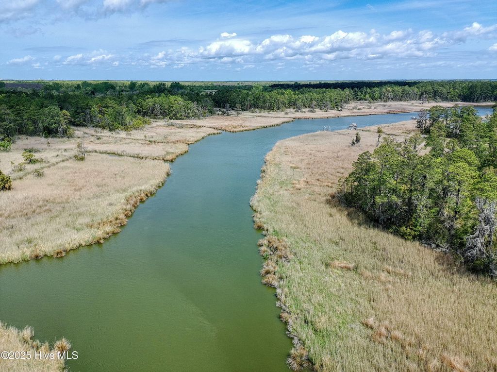 Photo of 1717 Oregon Lane, Aurora, NC 27806 (MLS # 100469421)