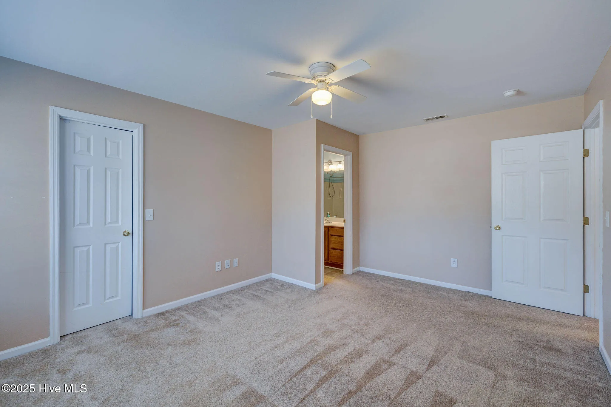 Burgaw, North Carolina 28425, United States, 3 Bedrooms Bedrooms, ,2 BathroomsBathrooms,Residential,Pending,11849