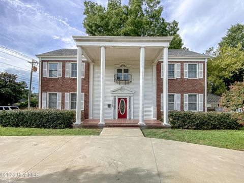 A home in Elizabeth City