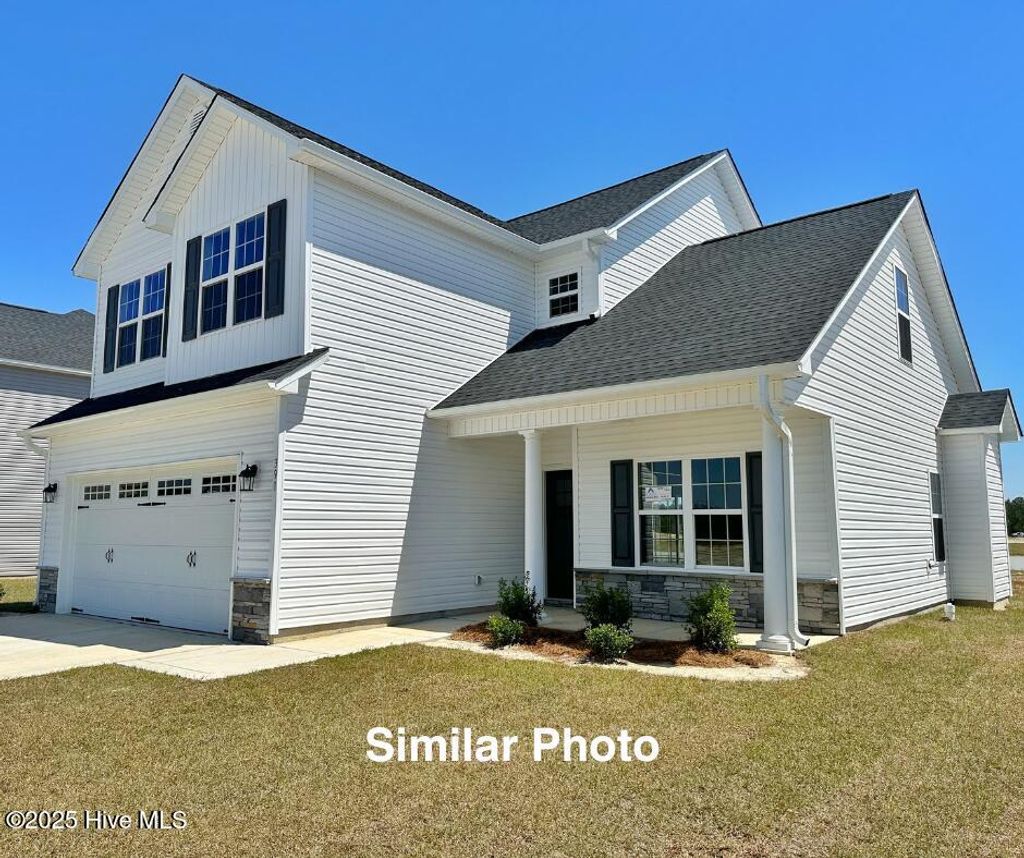 Photo of 1836 Olde Towne Pointe Boulevard, Jacksonville, NC 28546 (MLS # 100512966)