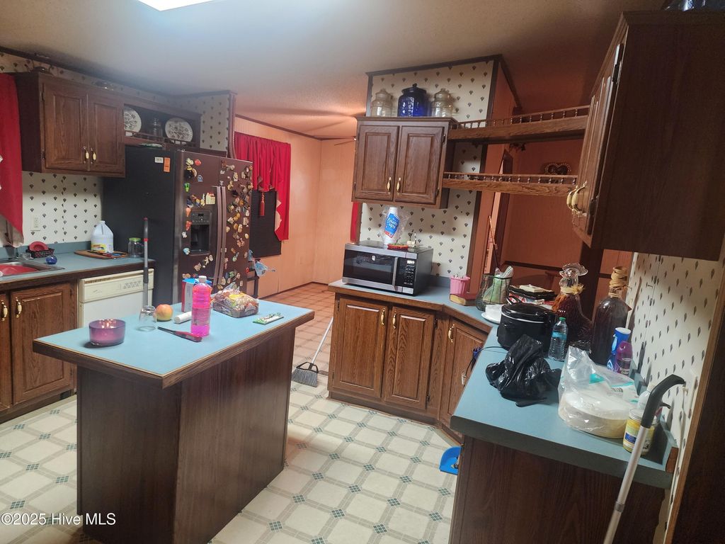 Photo of 585 Sycamore Drive, Burgaw, NC 28425 (MLS # 100523579)