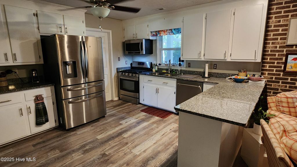 Photo of 706 Hedrick Boulevard, Morehead City, NC 28557 (MLS # 100533839)