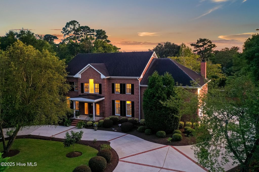Photo of 100 Edgewater Lane, Wilmington, NC 28403 (MLS # 100532044)