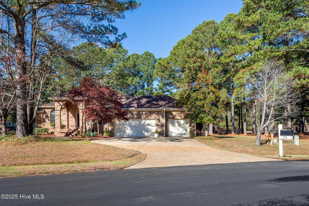 Photo of 122 Waccamaw Drive, Hertford, NC 27944 (MLS # 100544033)