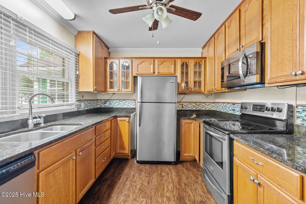 Photo of 113 Princeton Drive, Jacksonville, NC 28546 (MLS # 100530678)