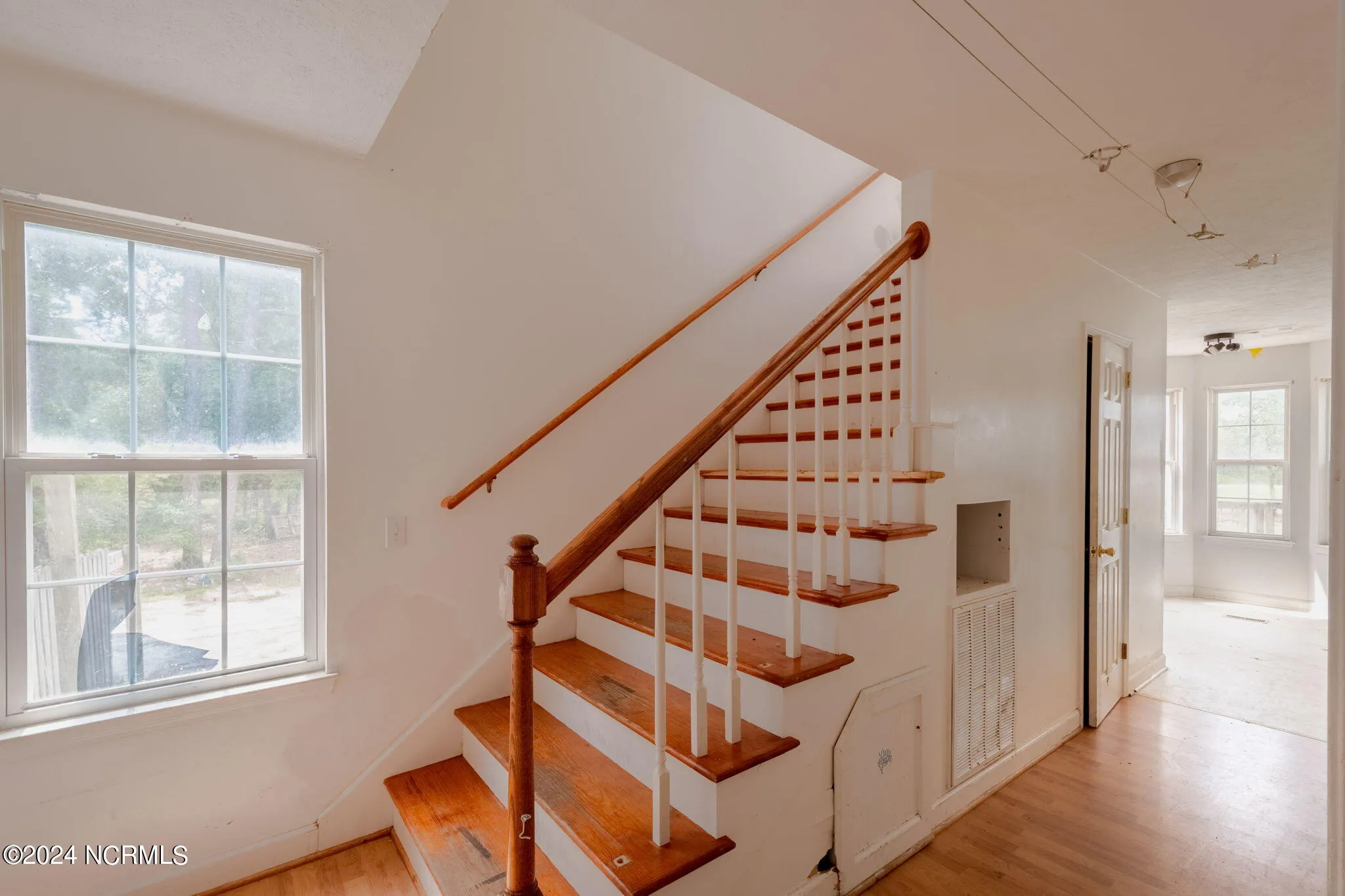 Southport, North Carolina 28461, United States, 3 Bedrooms Bedrooms, ,3 BathroomsBathrooms,Residential,Pending,44025