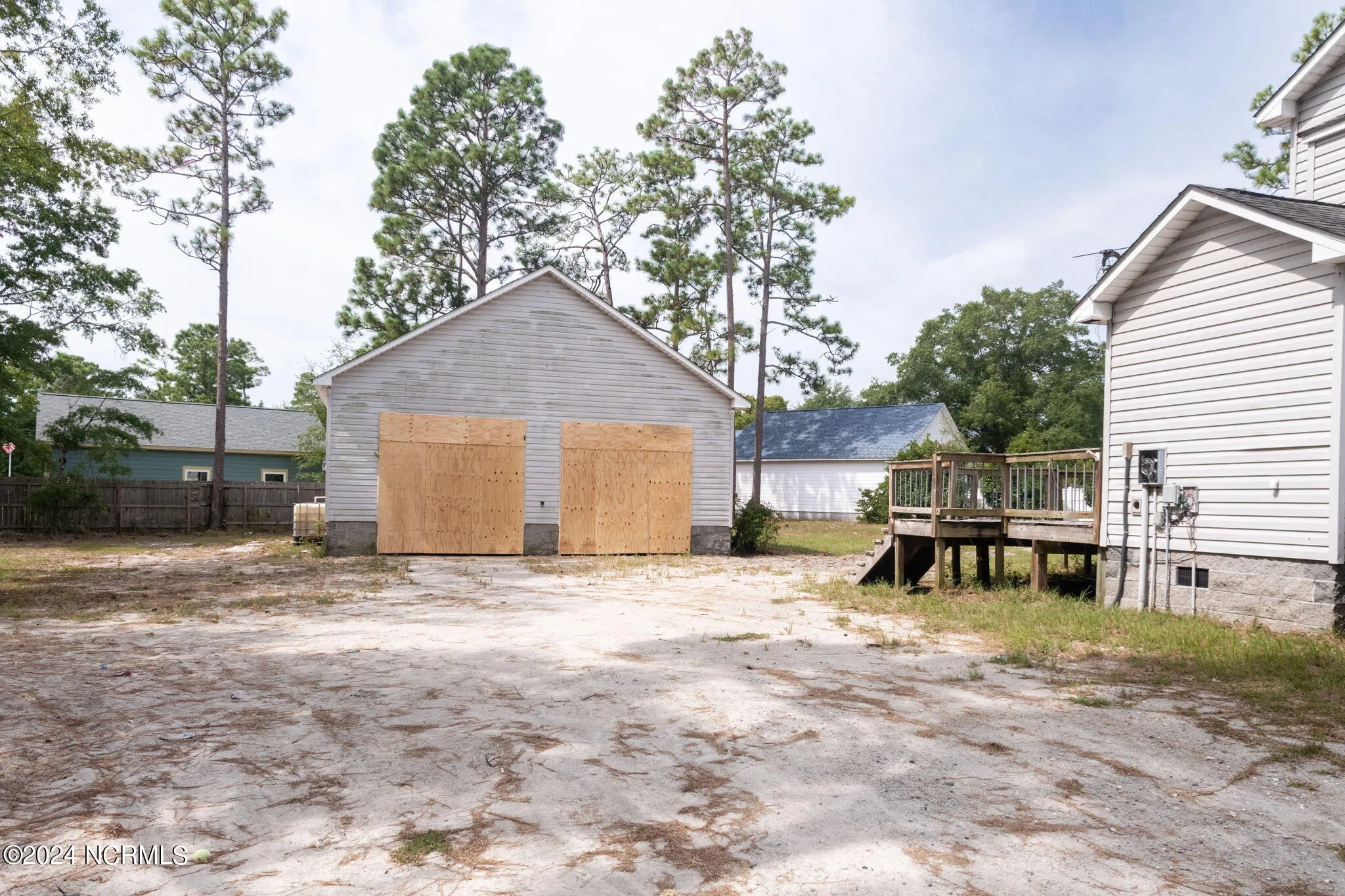 Southport, North Carolina 28461, United States, 3 Bedrooms Bedrooms, ,3 BathroomsBathrooms,Residential,Pending,44025