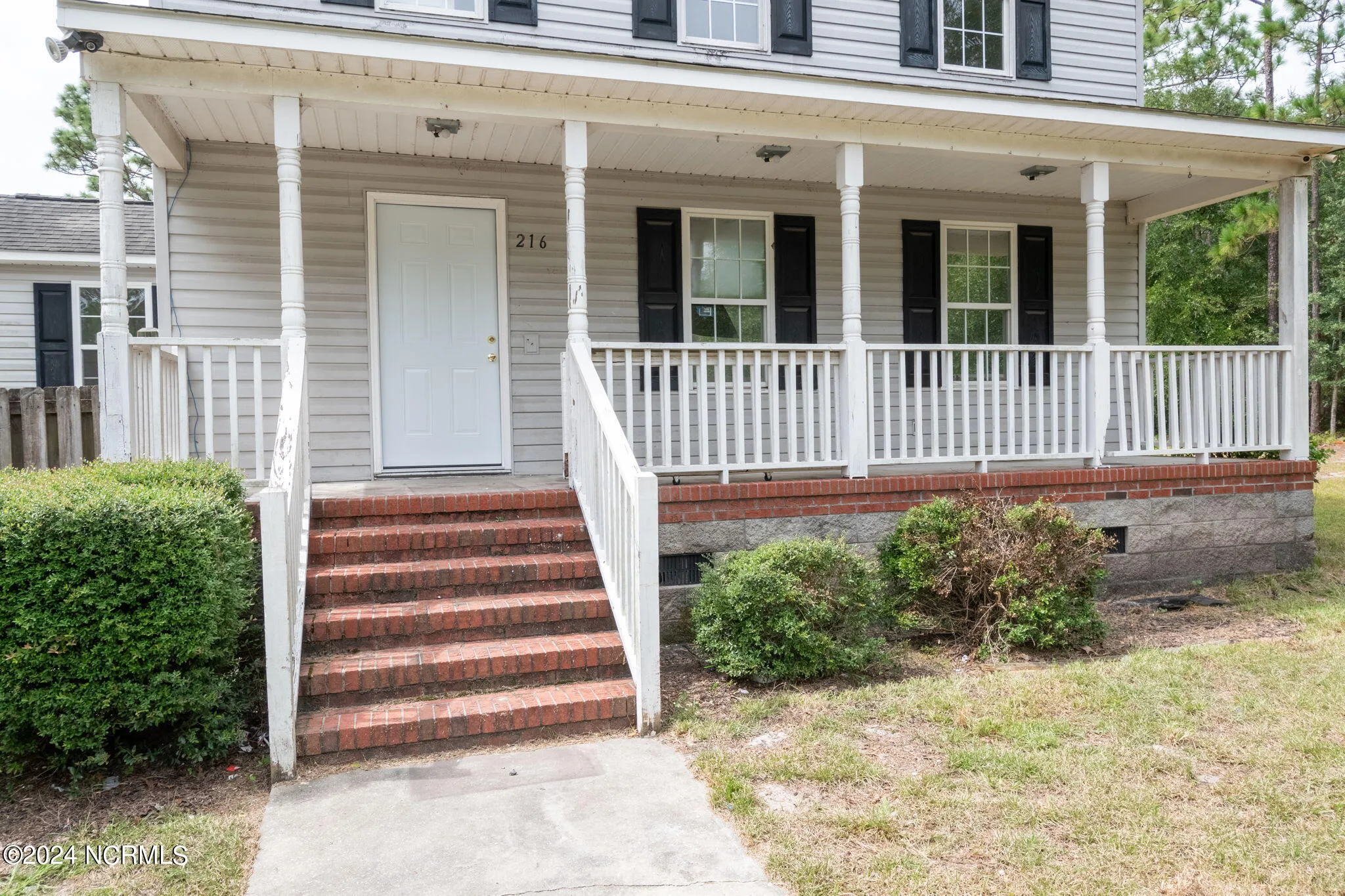 Southport, North Carolina 28461, United States, 3 Bedrooms Bedrooms, ,3 BathroomsBathrooms,Residential,Pending,44025