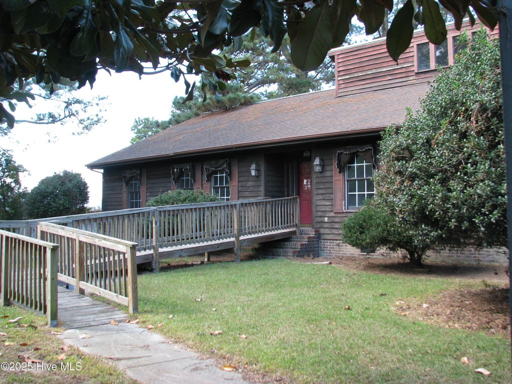 Photo of 227 Rhodes Drive, Columbia, NC 27925 (MLS # 100535321)