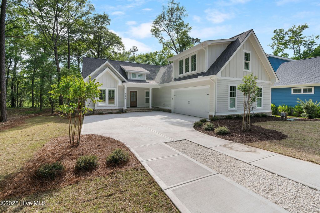 Photo of 1851 Harbours Edge Lane SW, Supply, NC 28462 (MLS # 100524622)