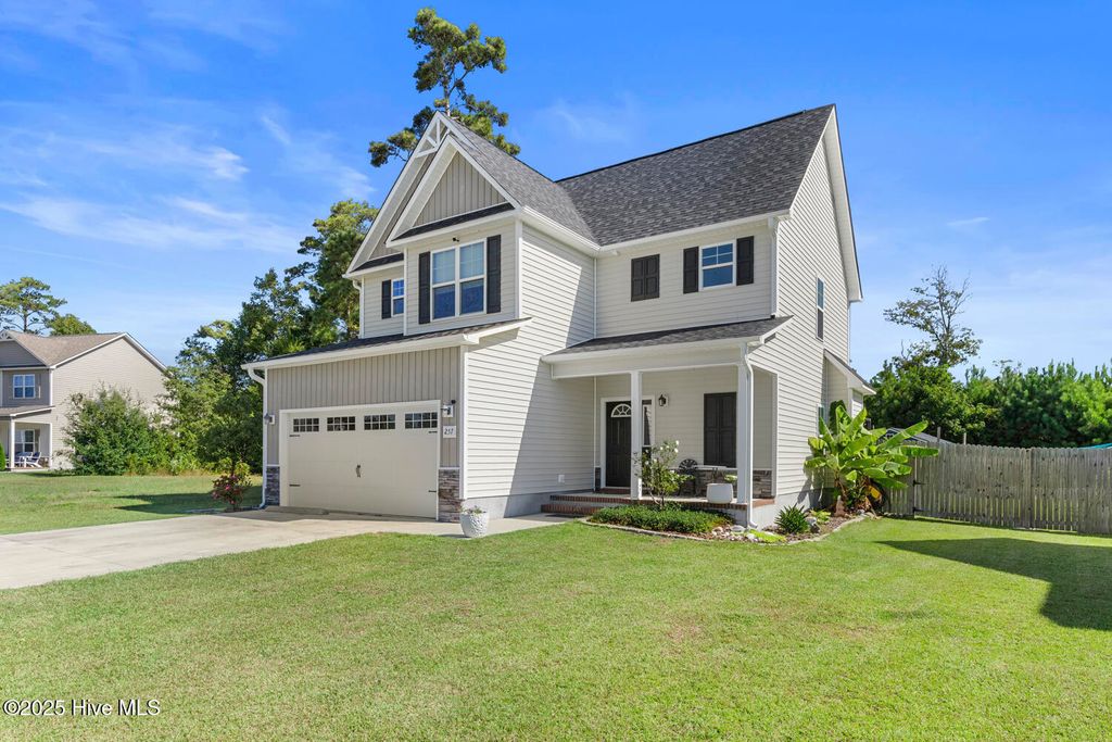Photo of 257 Marsh Haven Drive, Sneads Ferry, NC 28460 (MLS # 100534479)