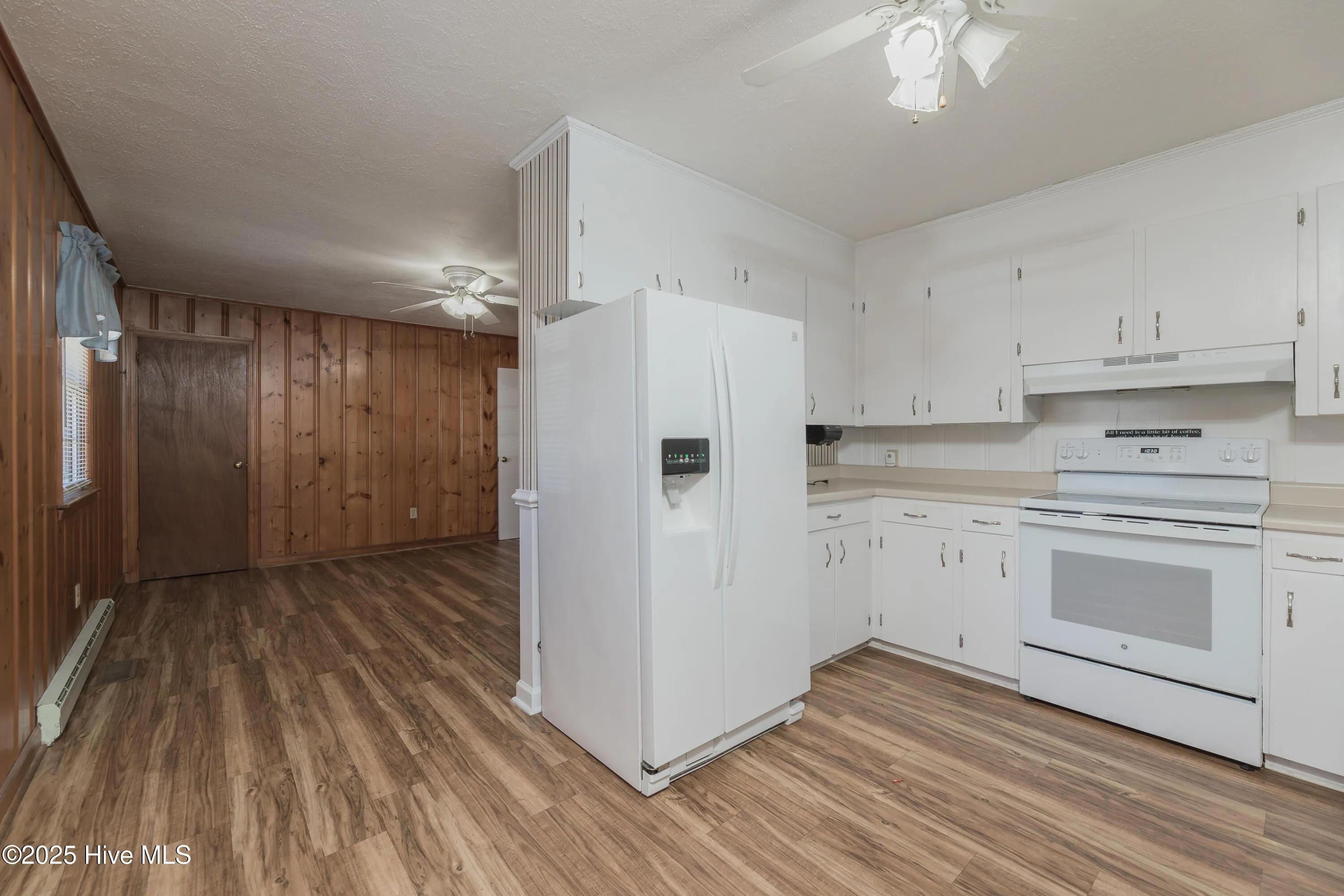 Wallace, North Carolina 28466, United States, 3 Bedrooms Bedrooms, ,3 BathroomsBathrooms,Residential,Active,2400