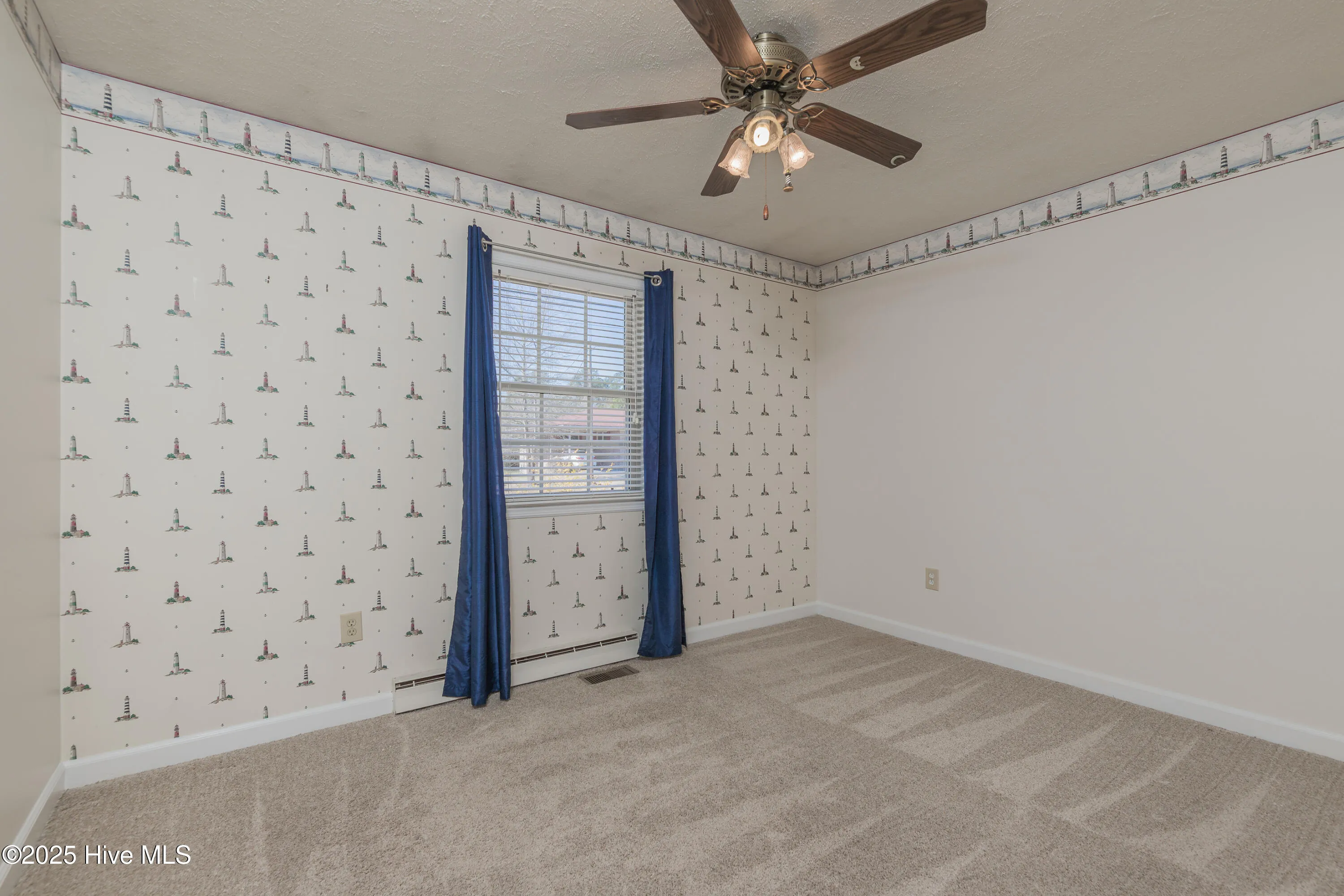 Wallace, North Carolina 28466, United States, 3 Bedrooms Bedrooms, ,3 BathroomsBathrooms,Residential,Active,2400