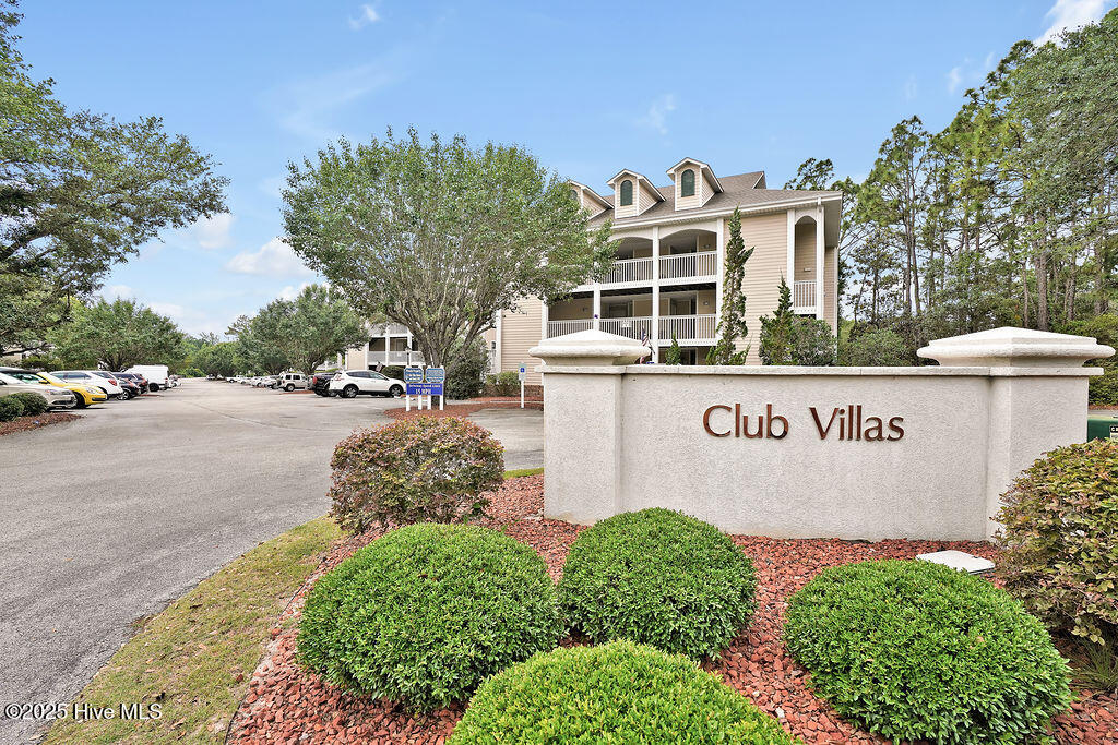 3350 Club Villas Drive # 105