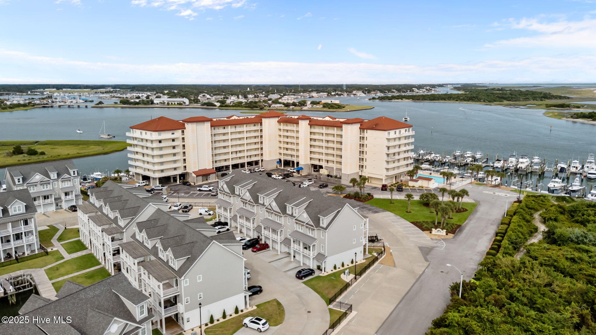 200 Olde Towne Yacht Club Drive 6