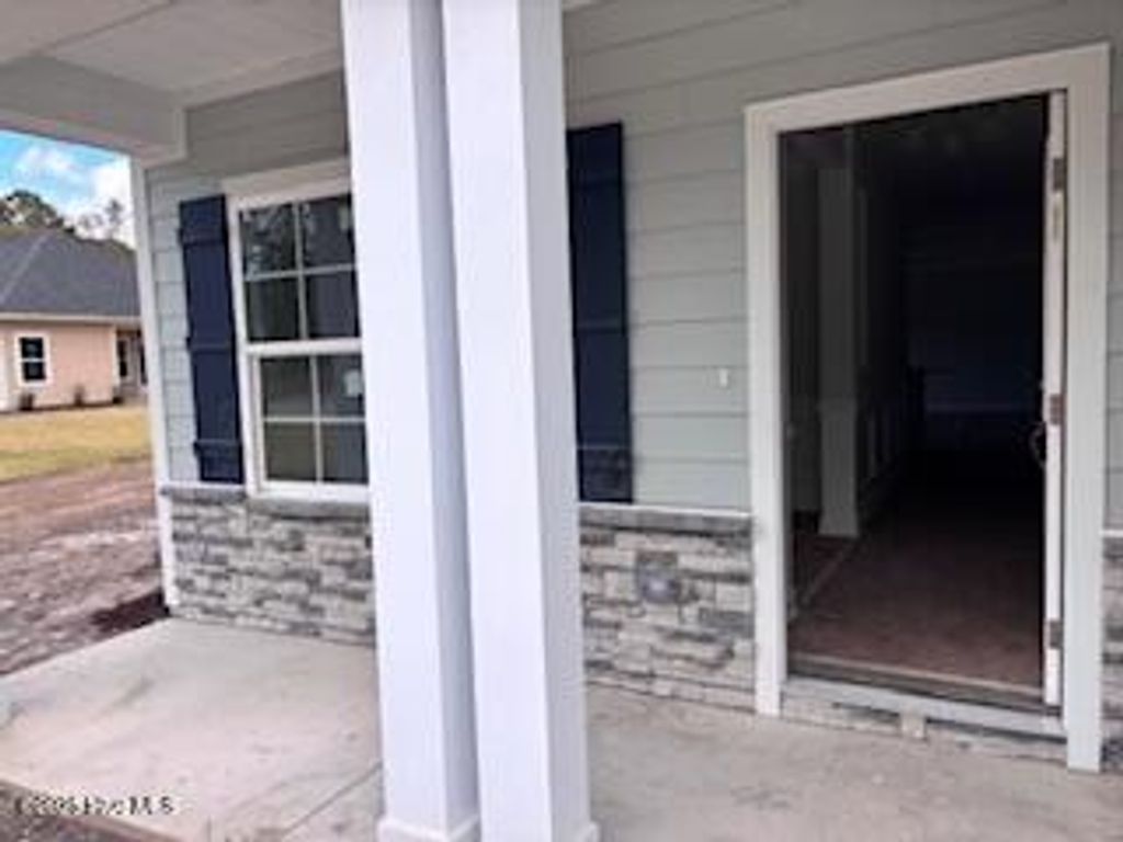 Photo of 107 Boxwood Court, Wallace, NC 28466 (MLS # 100532144)