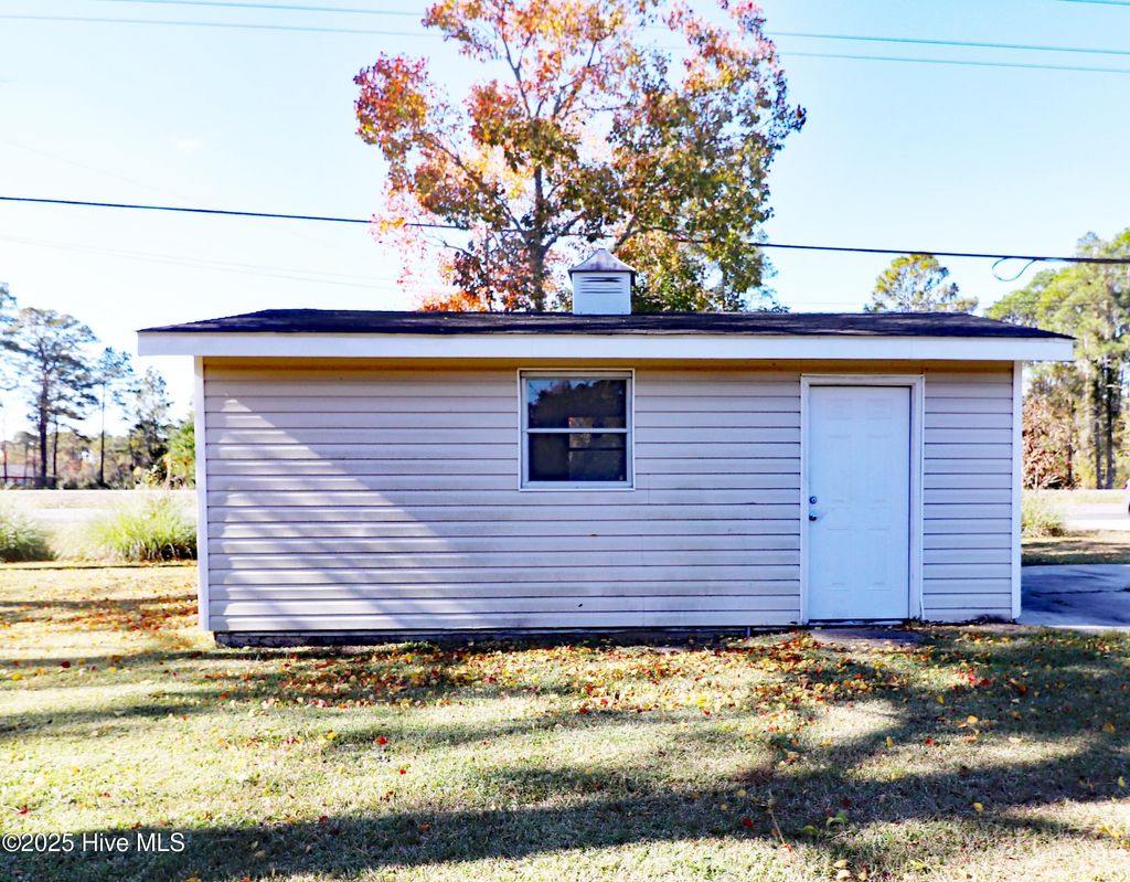 Photo of 8240 Highway 70, Newport, NC 28570 (MLS # 100542731)