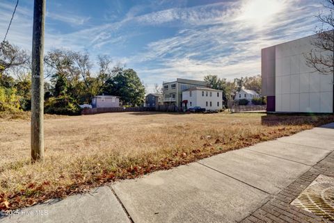 Tiny photo for 812 N 4th Street, Wilmington, NC 28401 (MLS # 100524258)