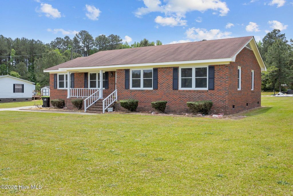 Photo of 16554 Nc 125, Williamston, NC 27892 (MLS # 100535661)