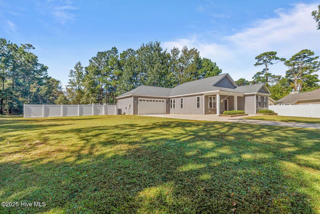 Photo of 105 Pine Court, Cape Carteret, NC 28584 (MLS # 100535399)
