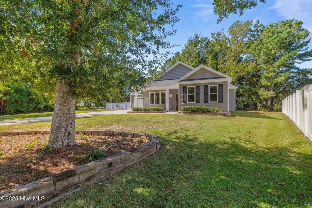 Photo of 105 Pine Court, Cape Carteret, NC 28584 (MLS # 100535399)