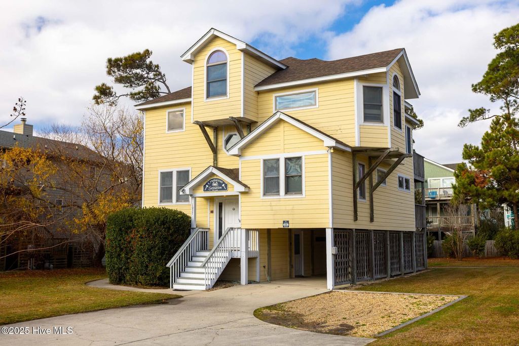 Photo of 1037 Hampton Street, Corolla, NC 27927 (MLS # 100538623)