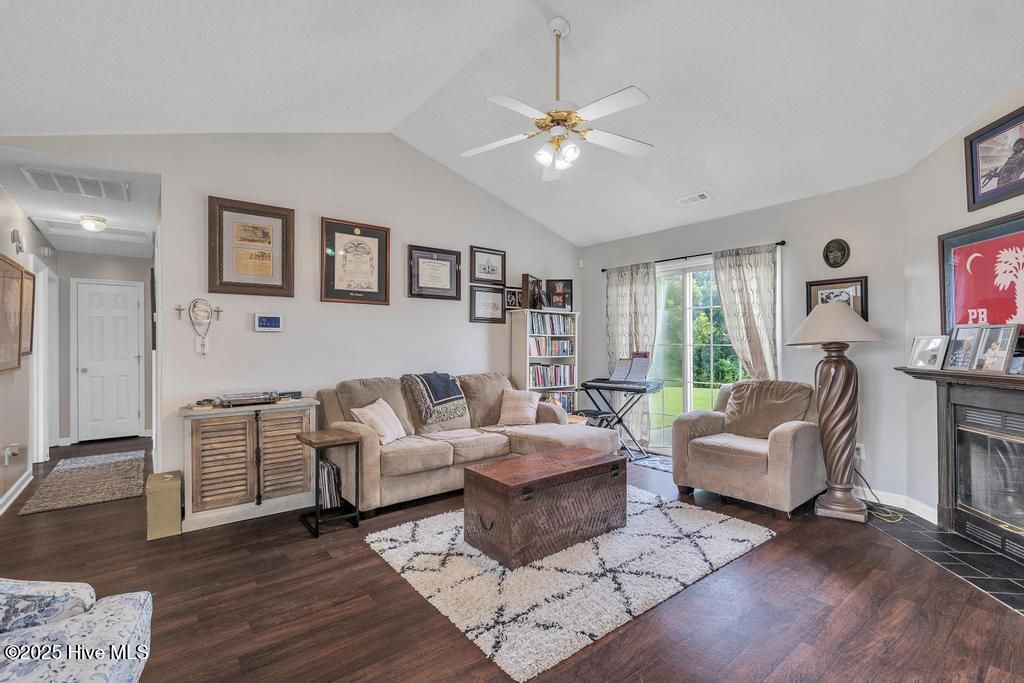 Photo of 109 Foxtrail Drive, Hubert, NC 28539 (MLS # 100522525)