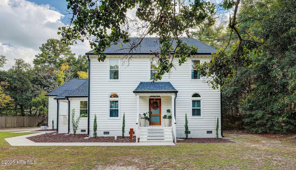 Photo of 110 Cabbage Inlet Lane, Wilmington, NC 28409 (MLS # 100534059)